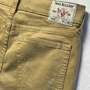 True Religion Men’s Khaki Relaxed Straight Shorts